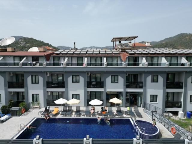Ozturk Apart Hotel 말마리스 외부 사진