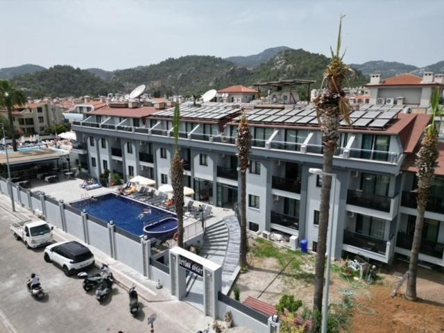 Ozturk Apart Hotel 말마리스 외부 사진